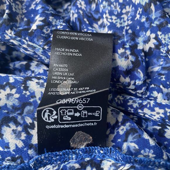 Maeve Cropped Peasant Top Blouse L Blue Floral Ruffled Smocked Cottage Romantic - Picture 8 of 10